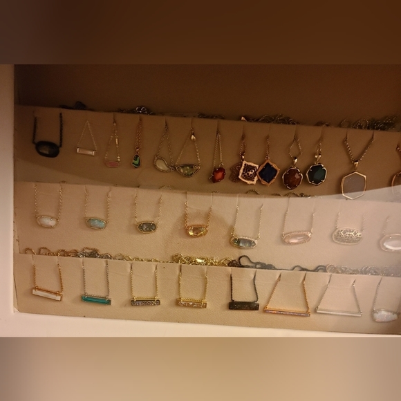Kendra Scott - Picture 4 of 4